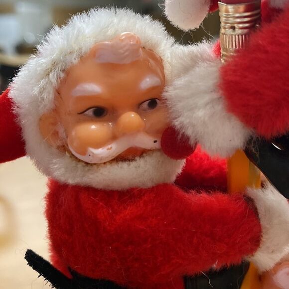 3 Vintage Swivel headed pencil huggers clip Ons 2 1/2 inches high - Picture 3 of 8